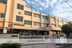 中学校　目黒第九中学校（中学校）まで189m