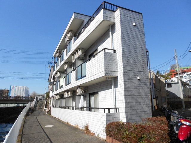 建物外観　★お部屋探しはタウンハウジング稲田堤店まで★