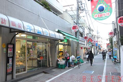 ショッピングセンター　地蔵通り商店街（ショッピングセンター）まで400m