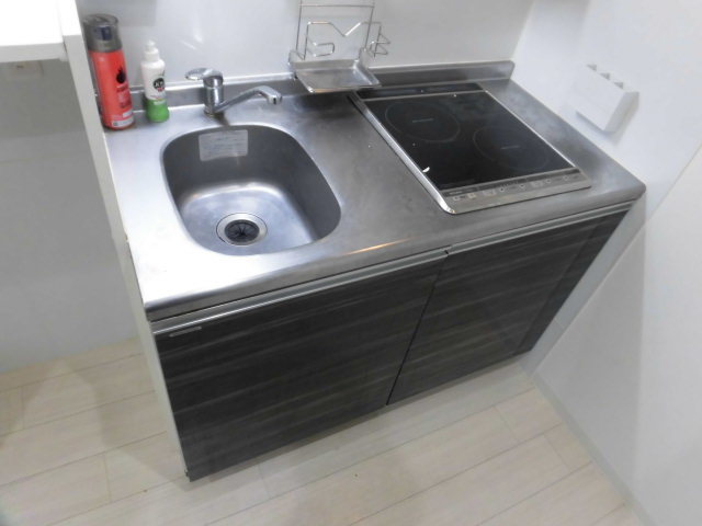 キッチン　2口IHコンロ付きのキッチンです。