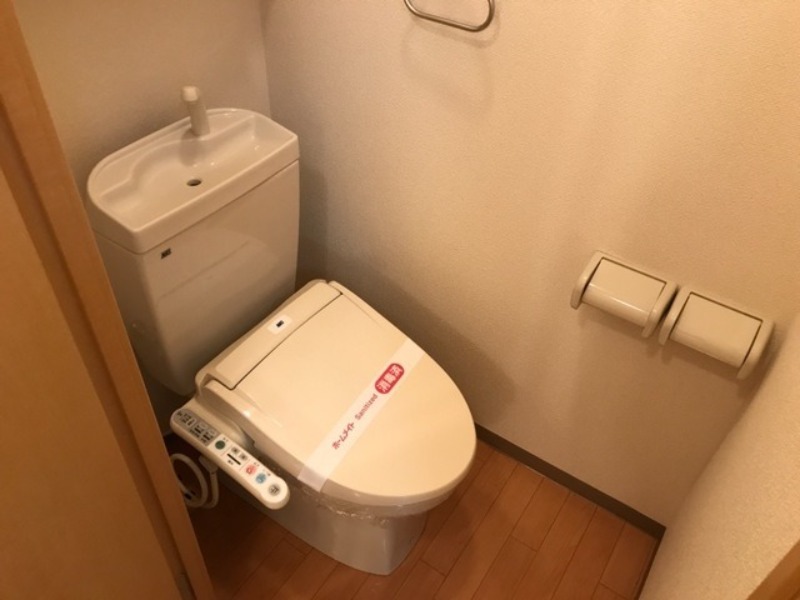 トイレ　図面と現状に相違がある場合には現状を優先