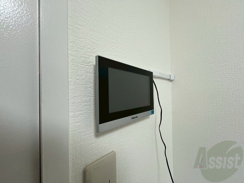 セキュリティ　ＴＶモニター付インターホンです。来客者の顔が見えるので安心！