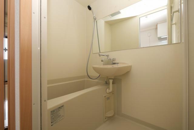 バス・シャワールーム　ゆったり過ごせるお風呂です