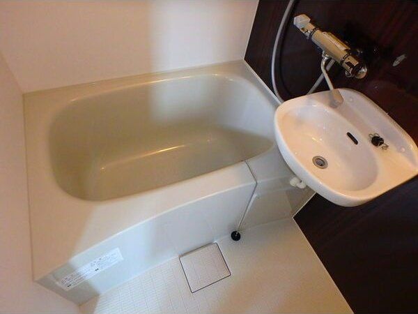 バス・シャワールーム　バス