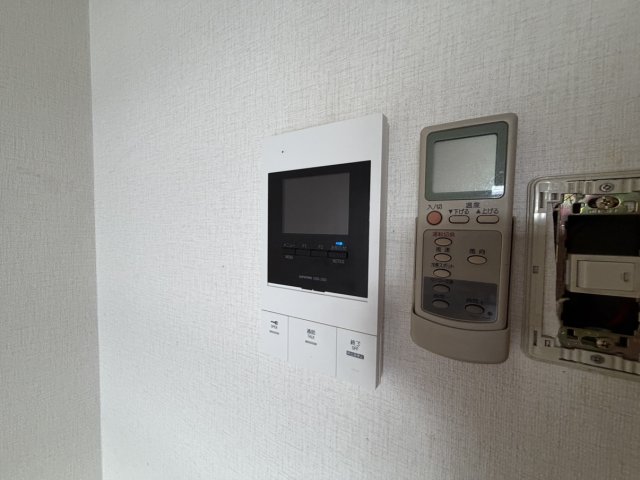 セキュリティ　同物件別号室のものです。