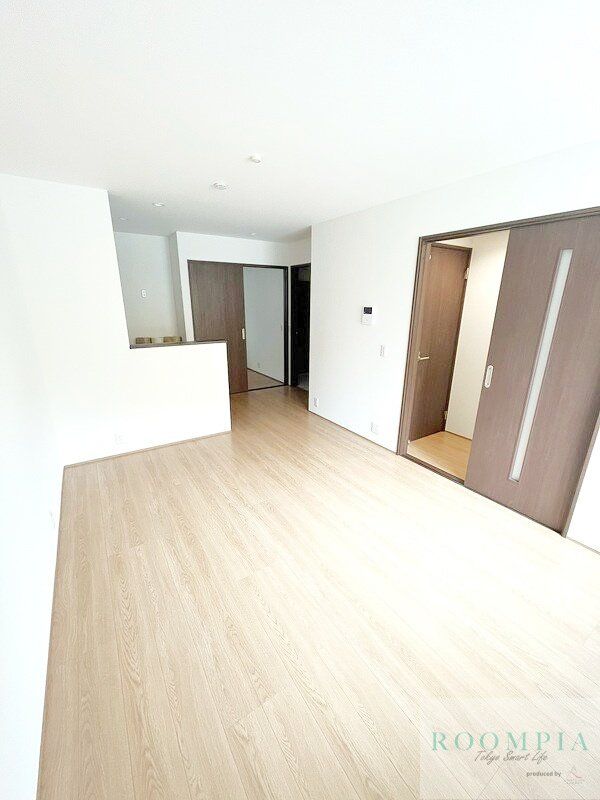 居室・リビング　物件画像