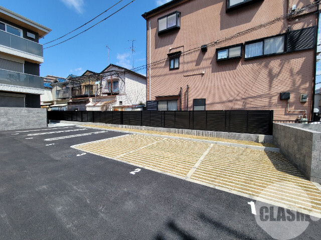 駐車場　敷地内駐車場