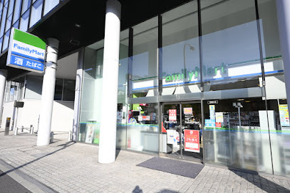 コンビニ　ファミリーマート南麻布三丁目店（コンビニ）まで239m