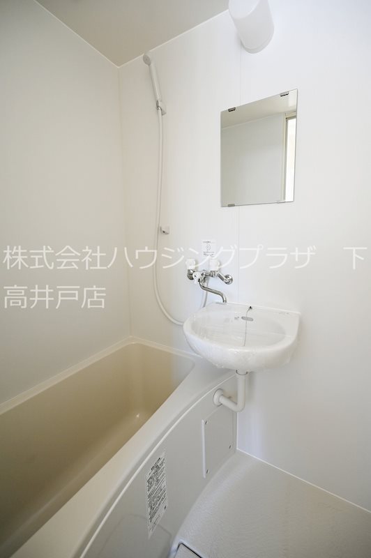 バス・シャワールーム　バスルーム