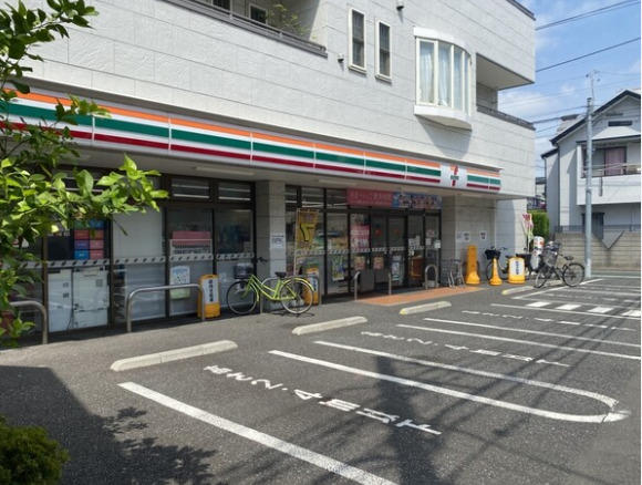 コンビニ　セブンイレブン 北区志茂2丁目店（コンビニ）まで1019m