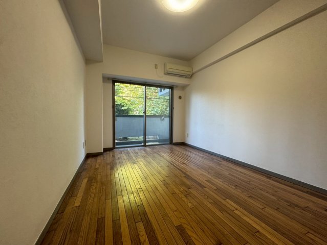 居室・リビング　※同じ間取りの別部屋の写真になります