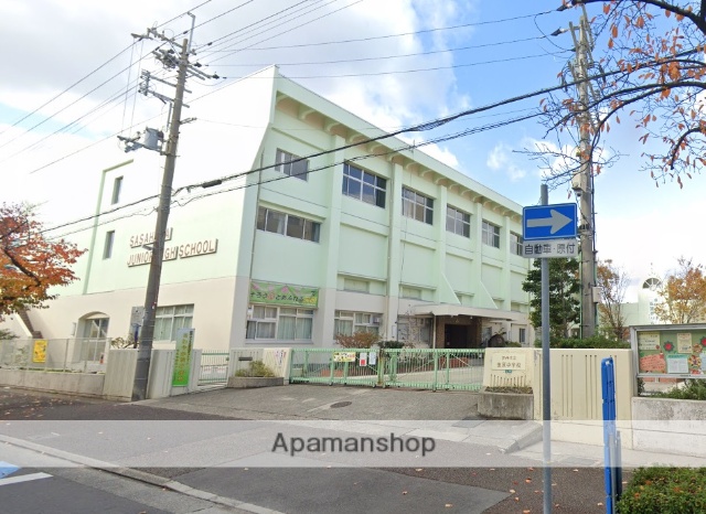 中学校　伊丹市立中学校笹原中学校（中学校）まで643m
