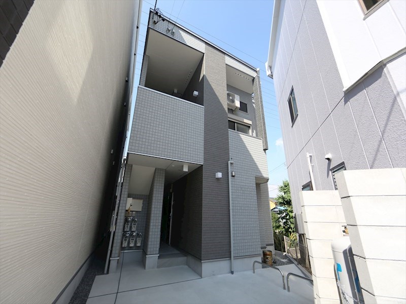 建物外観　外観　宅配ＢＯＸ有り　デザイナーズ