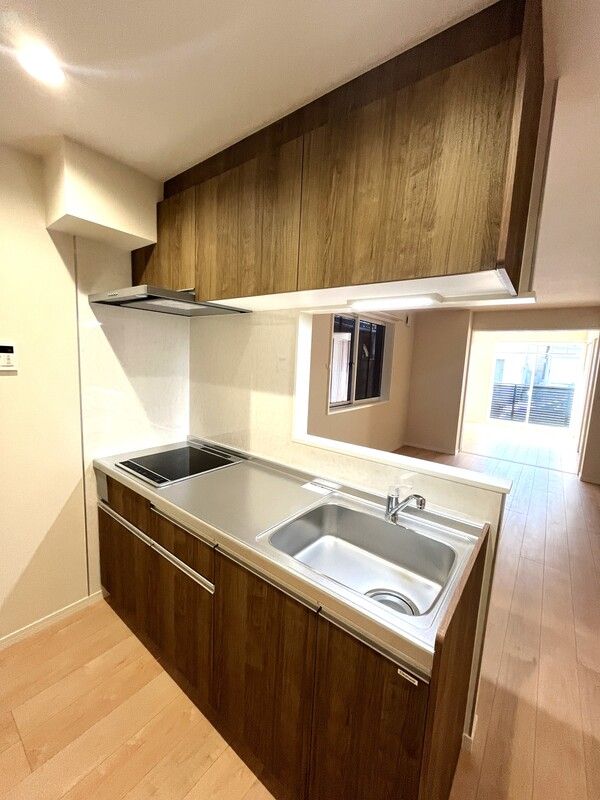 キッチン　対面仕様のキッチン