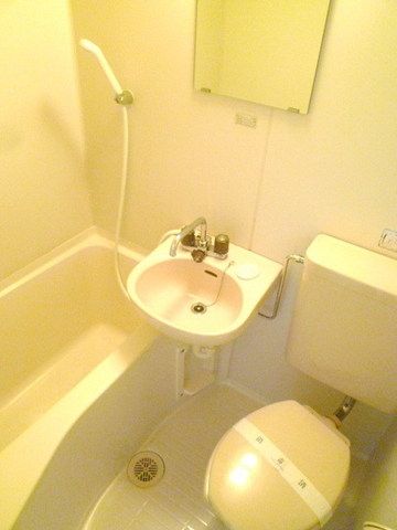 バス・シャワールーム　★浴槽＆トイレスペース★