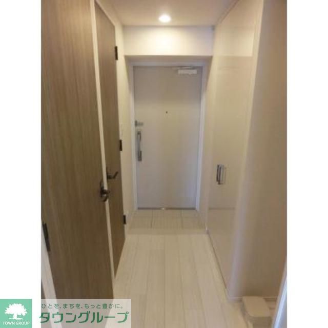 玄関　※写真は同タイプ住戸です。