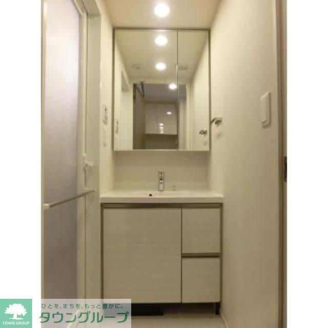 洗面設備　※写真は同タイプ住戸です。