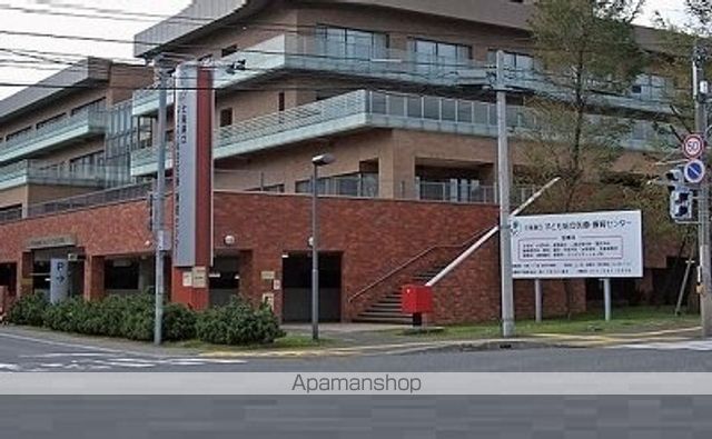 病院　北海道こども医療センター（病院）まで130m