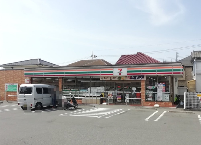 コンビニ　セブンイレブン 青梅千ケ瀬6丁目店（コンビニ）まで556m