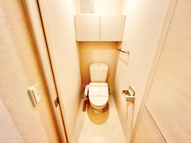 トイレ　※別部屋参考写真