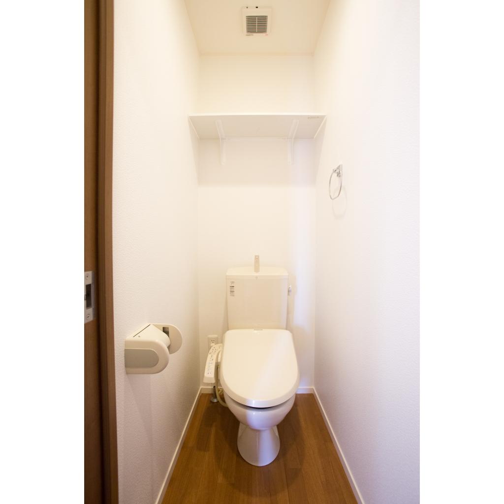 トイレ　コンパクトで使いやすいトイレです
