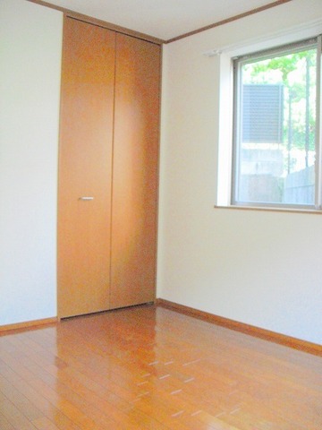 その他　★明るいフローリングの角部屋です★