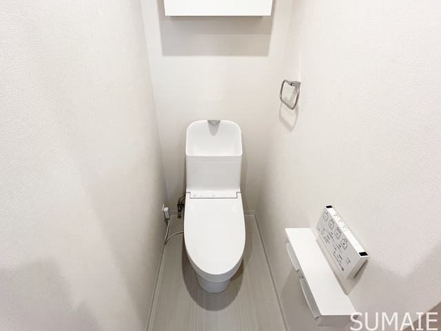 トイレ　温水洗浄便座付きトイレです☆