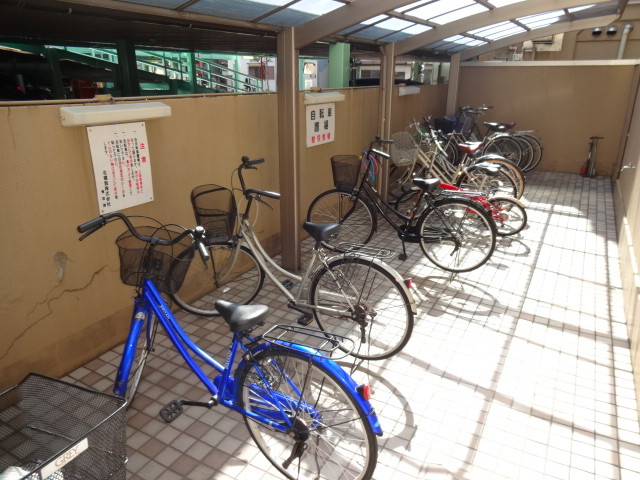 その他共有部分　駐輪場はこちらにお願い致します☆