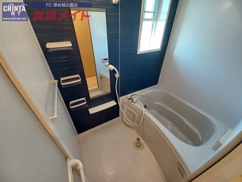 バス・シャワールーム　同型参考写真