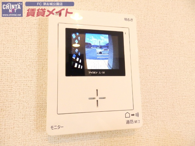 セキュリティ　同型参考写真反転