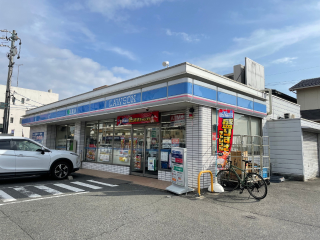 コンビニ　ローソン（コンビニ）まで200m