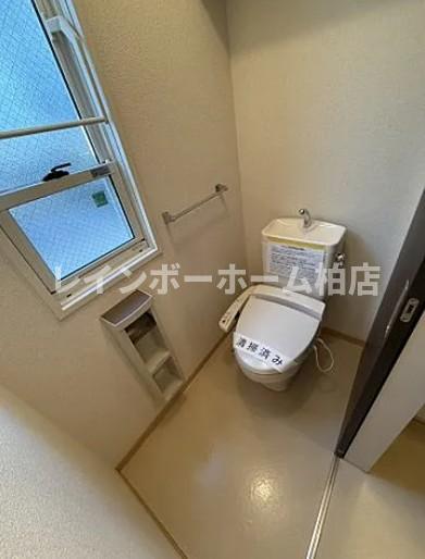 トイレ　清潔感のあるトイレです