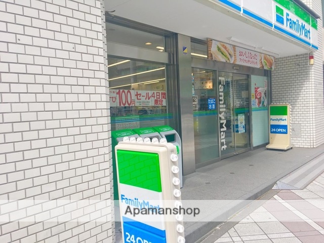 コンビニ　ファミリーマート日本橋堀留町一丁目店（コンビニ）まで127m