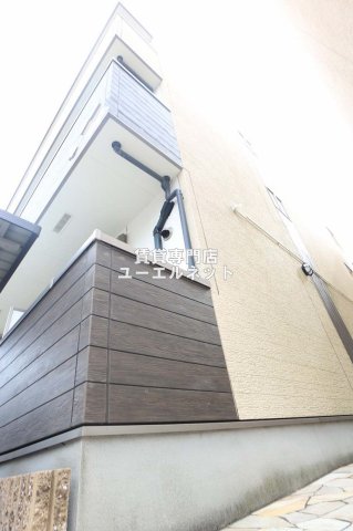 建物外観　シンプルで洗練されたデザインが毎日の暮らしに心地よさをプラス