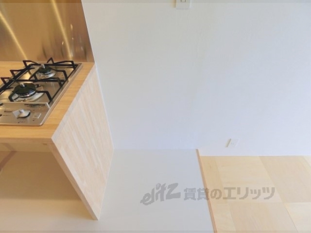 その他部屋・スペース　青い壁で落ち着いた雰囲気があります