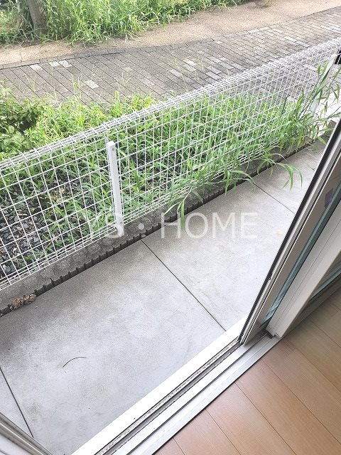 バルコニー　ベランダ
