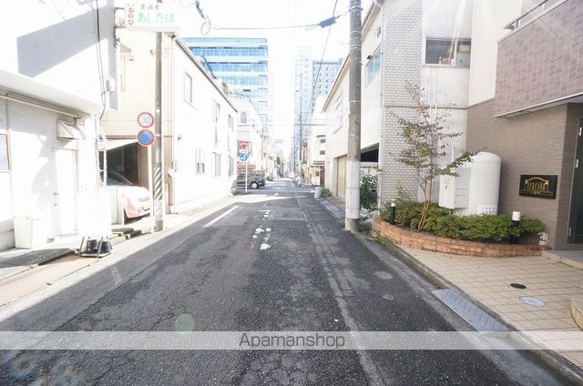 その他　前面道路（その他）まで2m