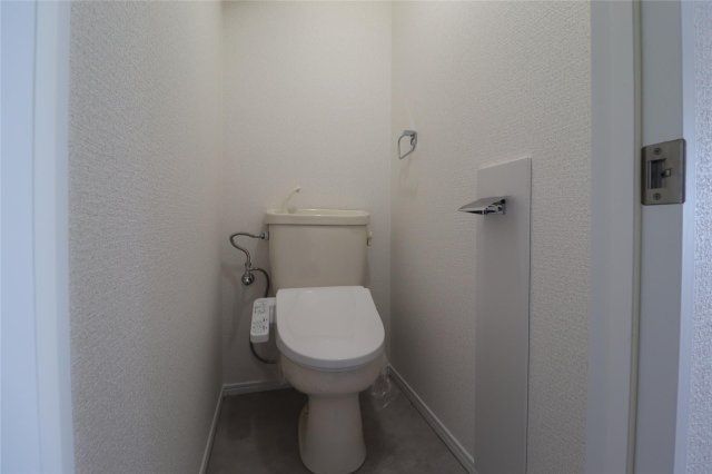 トイレ　※同建物同型別のお部屋
