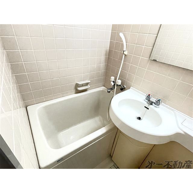 バス・シャワールーム　バス