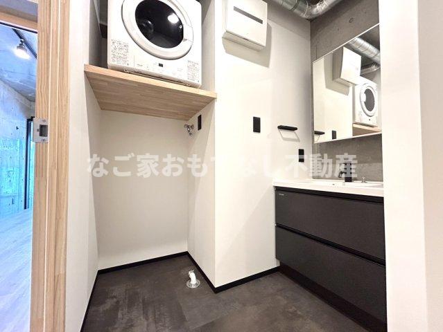 洗面設備　※写真は別号室