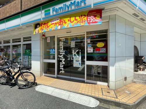 コンビニ　ファミリーマート 本牧大里町店（コンビニ）まで430m