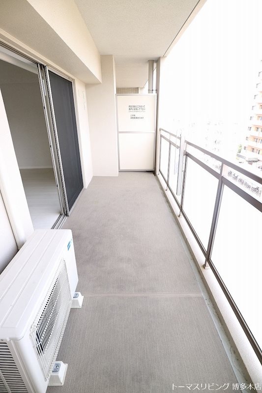 バルコニー　※別号室の参考写真です。