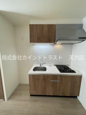 キッチン　コンパクトなキッチンで掃除もラクラク