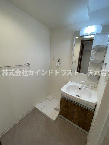 洗面設備　脱衣スペースもあります