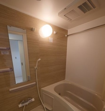 バス・シャワールーム　※別部屋の参考写真です。
