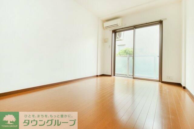 居室・リビング　タウンハウジング調布店まで♪
