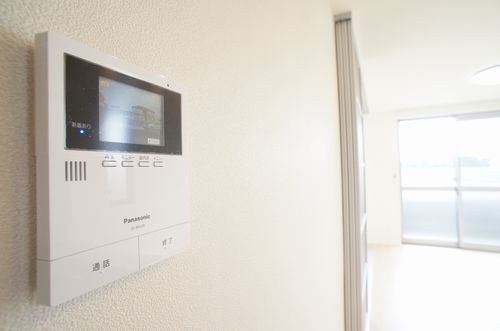 セキュリティ　カラーモニター付ドアホン♪録画機能付き