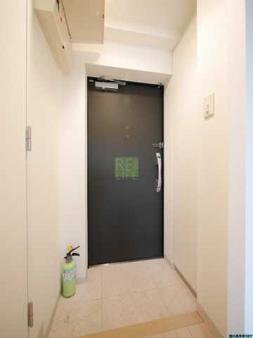 玄関　エクセレンテ神楽坂　※別部屋の参考写真です