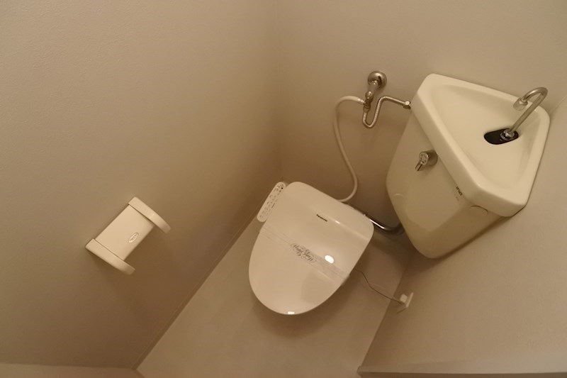 トイレ　トイレって何故か落ち着くスペースですね