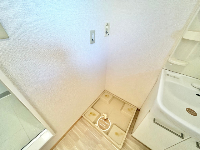 その他設備　同一建物内１０３号室内装写真